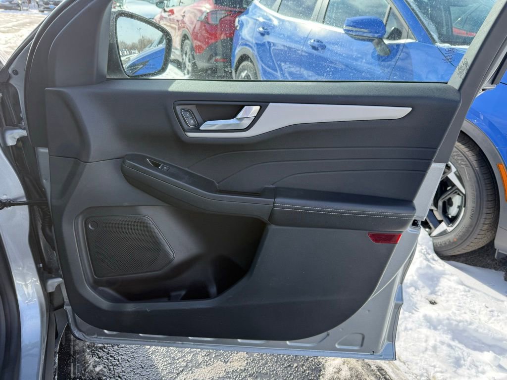 Used 2022 Ford Escape SEL w/ Technology Package image 21