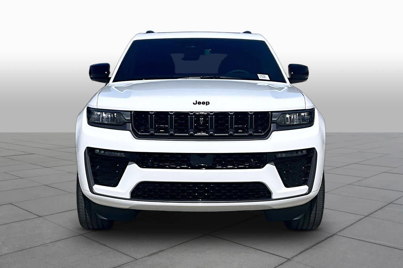 New 2026 Jeep Grand Cherokee Limited AWD/4WD image 4