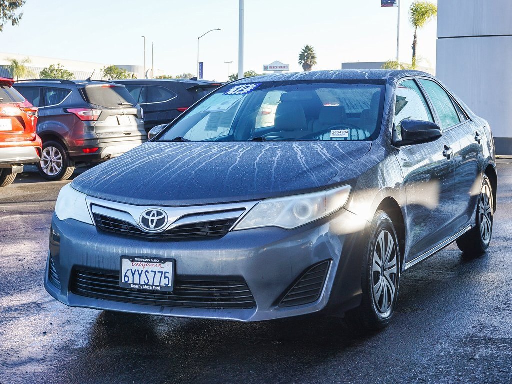 Used 2012 Toyota Camry LE image 4