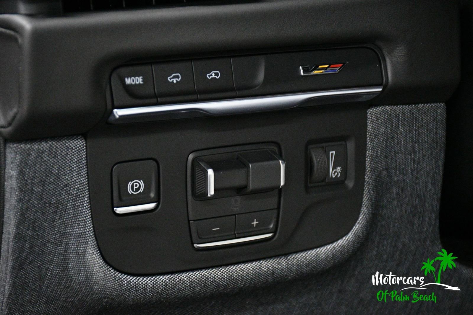 Used 2026 Cadillac Escalade V w/ LPO, ONYX Package image 19