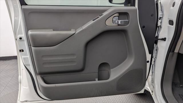 Used 2020 Nissan Frontier S RWD image 13