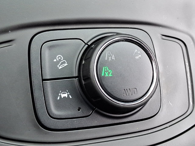 Used 2024 GMC Terrain SLE AWD/4WD image 24