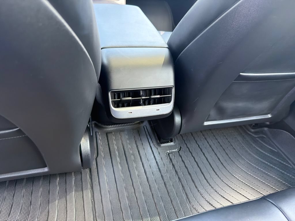 Used 2023 Tesla Model 3 Standard Range RWD image 31