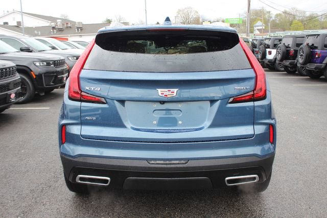 Used 2024 Cadillac XT4 Premium Luxury w/ Cold Weather Package image 28
