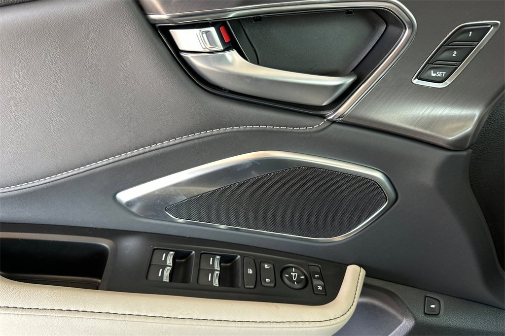 New 2026 Acura RDX SH-AWD image 7