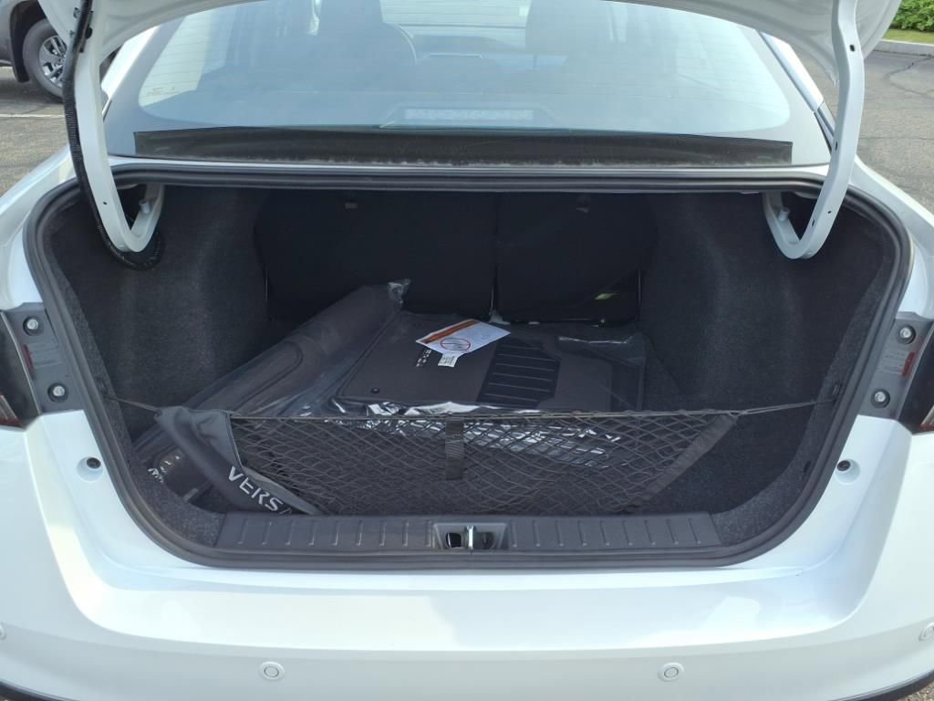 New 2025 Nissan Versa SV w/ Trunk Package image 9