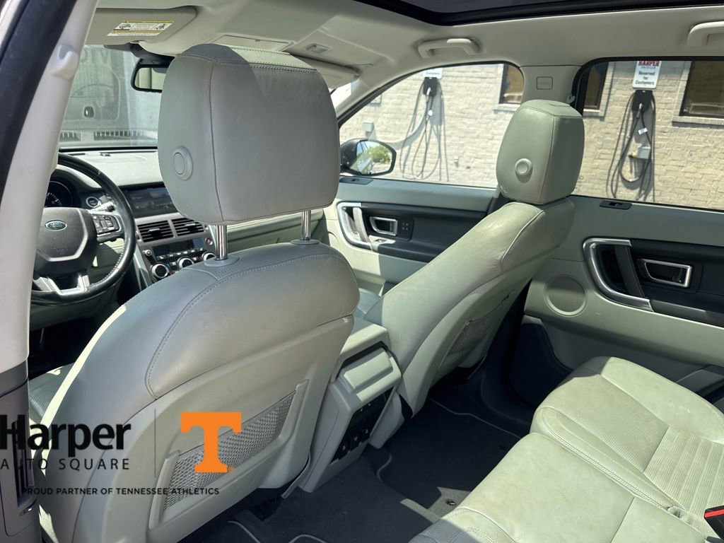 Used 2016 Land Rover Discovery Sport HSE Luxury AWD/4WD image 11