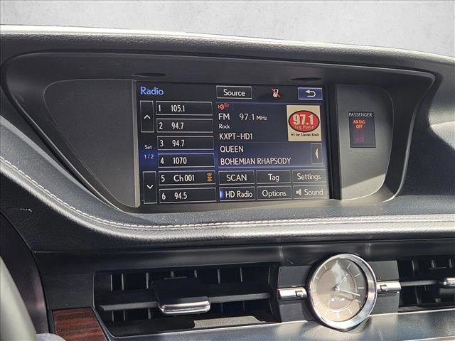 Used 2016 Lexus ES 350 w/ Luxury Package w/Wood Trim image 10