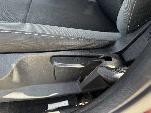 Used 2014 Ford Focus SE FWD image 24