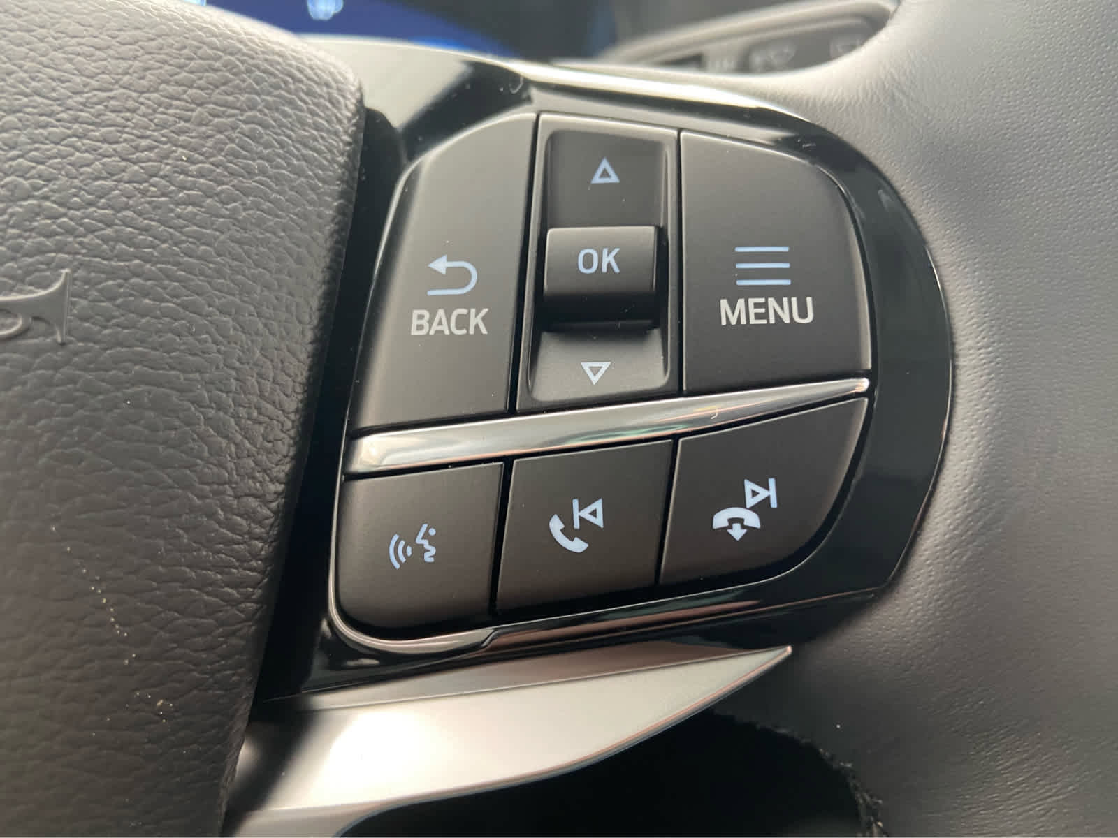 New 2026 Ford Explorer Platinum w/ LUX Leather Package image 23