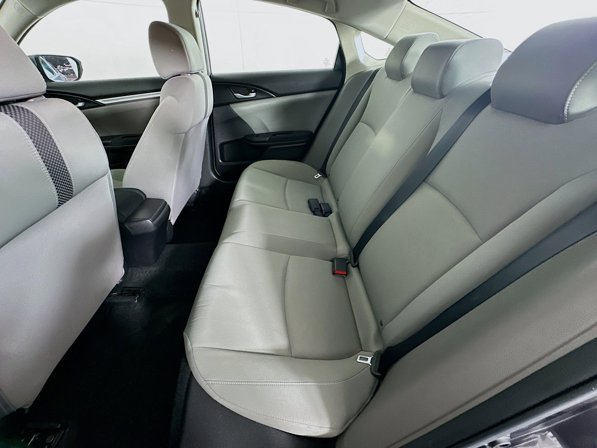 Used 2019 Honda Civic LX image 25