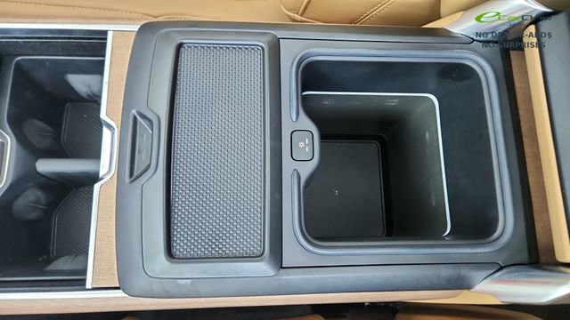 Used 2023 Land Rover Range Rover Long Wheelbase SE image 55