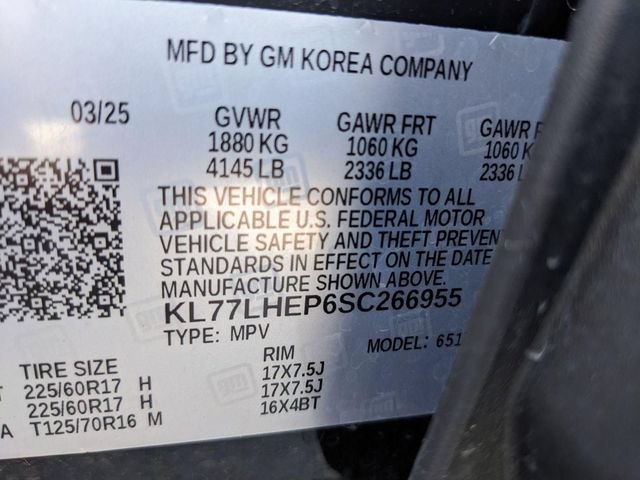 Used 2025 Chevrolet Trax LT FWD image 33