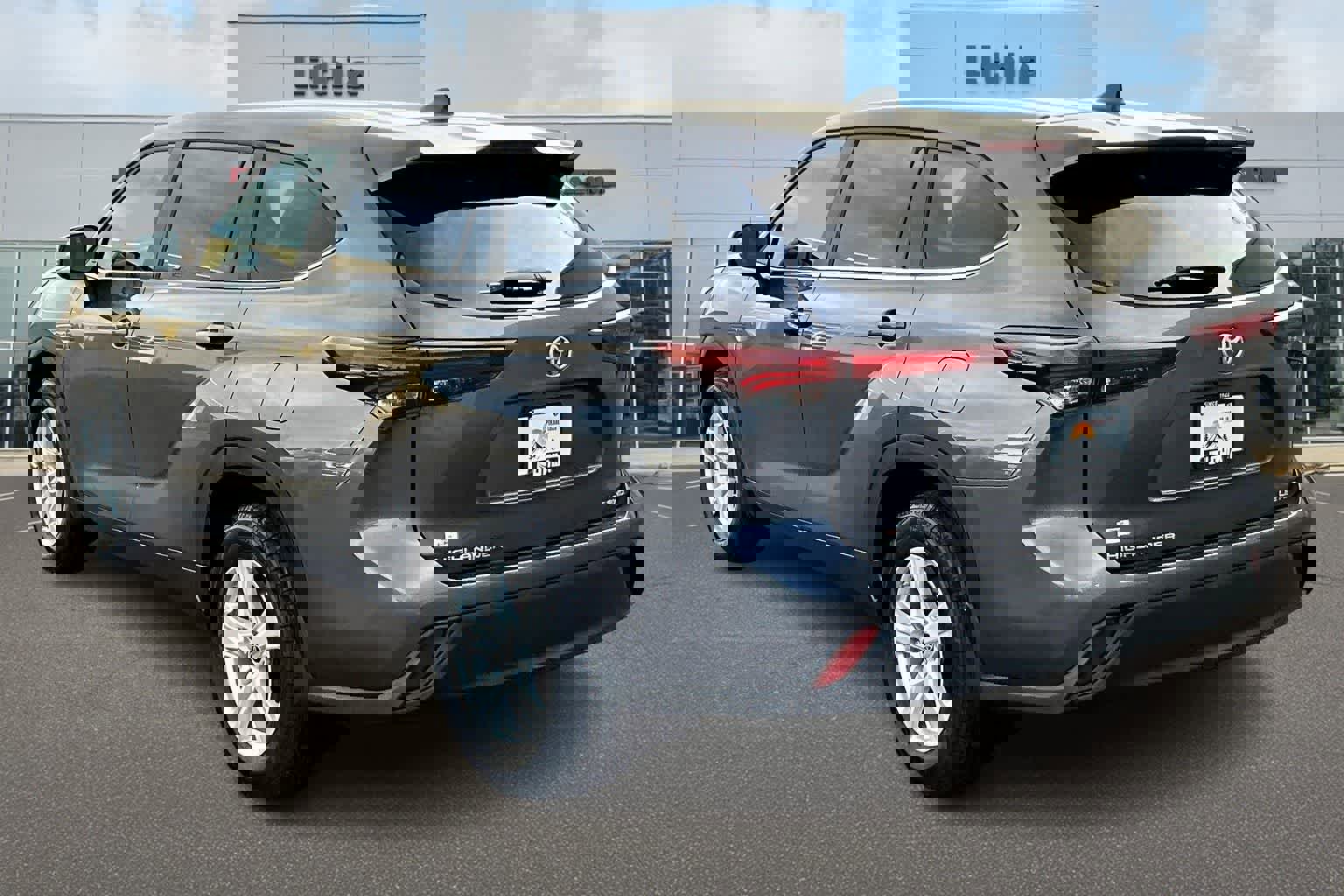 Used 2024 Toyota Highlander LE image 4