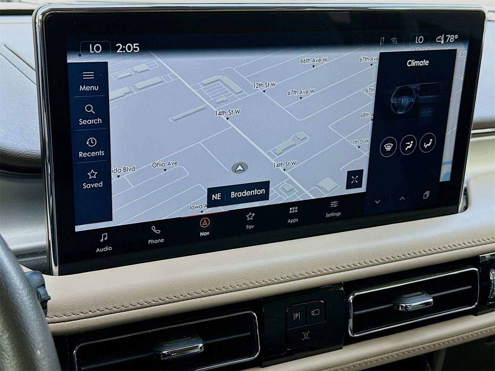 Used 2023 Lincoln Nautilus AWD w/ Premium Package image 14