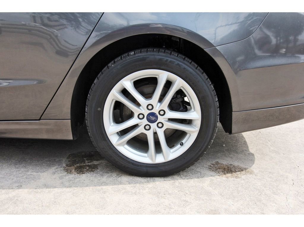 Used 2018 Ford Fusion S FWD image 31