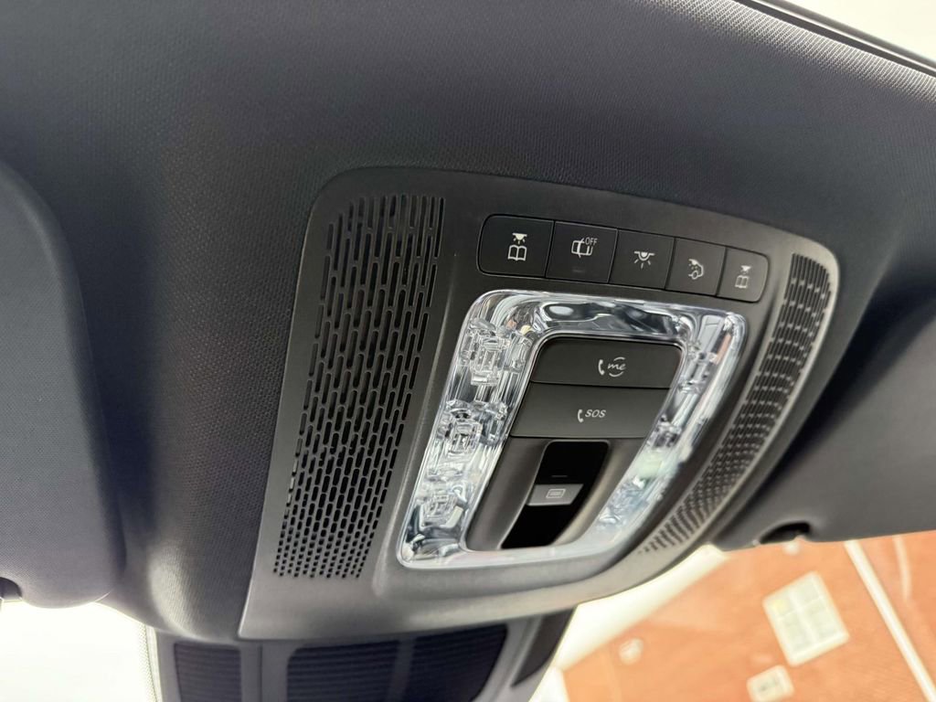 Used 2024 Mercedes-Benz GLE 350 4MATIC image 25