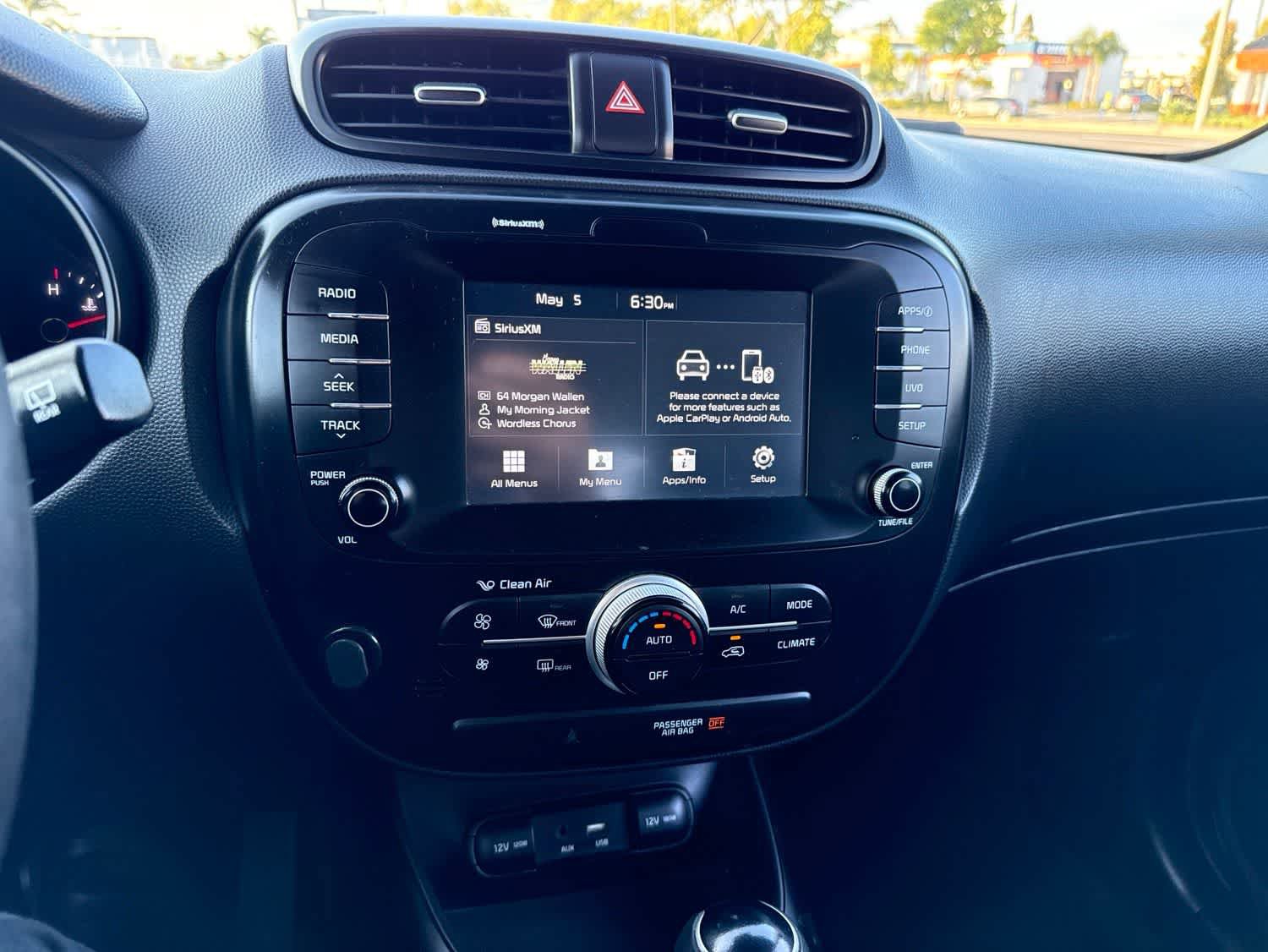 Used 2018 Kia Soul + FWD image 27
