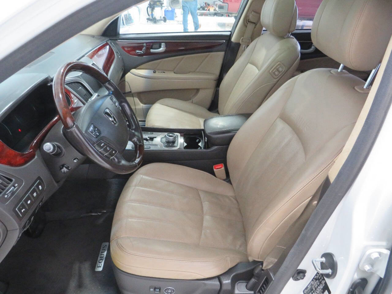 Used 2012 Hyundai Equus Signature image 13