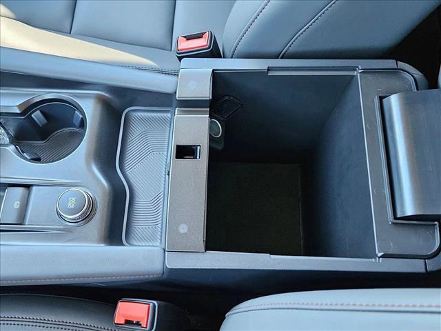 New 2026 Ford Explorer Active w/ Active Comfort Package image 15