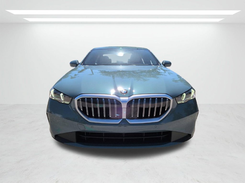 New 2027 BMW 530i xDrive w/ Premium Package AWD/4WD image 9