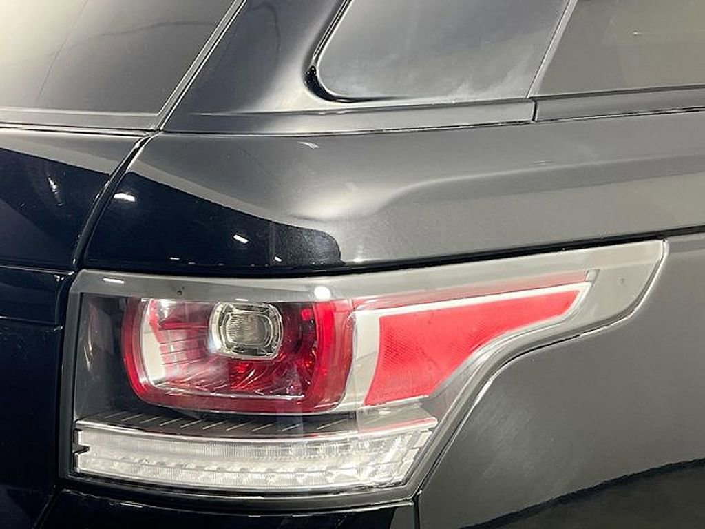 Used 2016 Land Rover Range Rover Sport Supercharged image 40