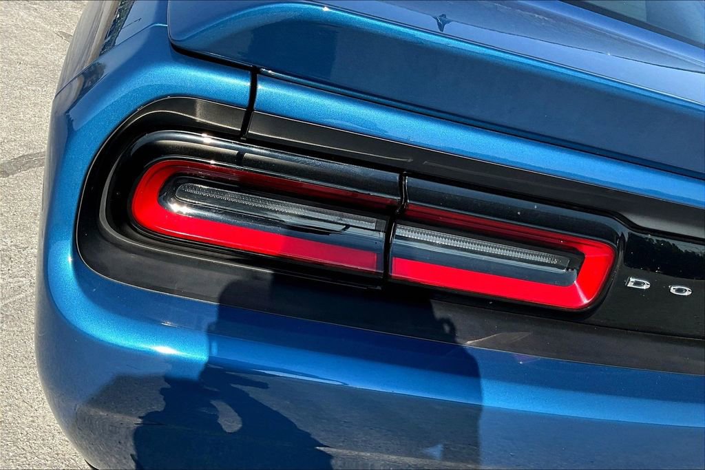 Used 2022 Dodge Challenger SXT w/ Driver Convenience Group image 22