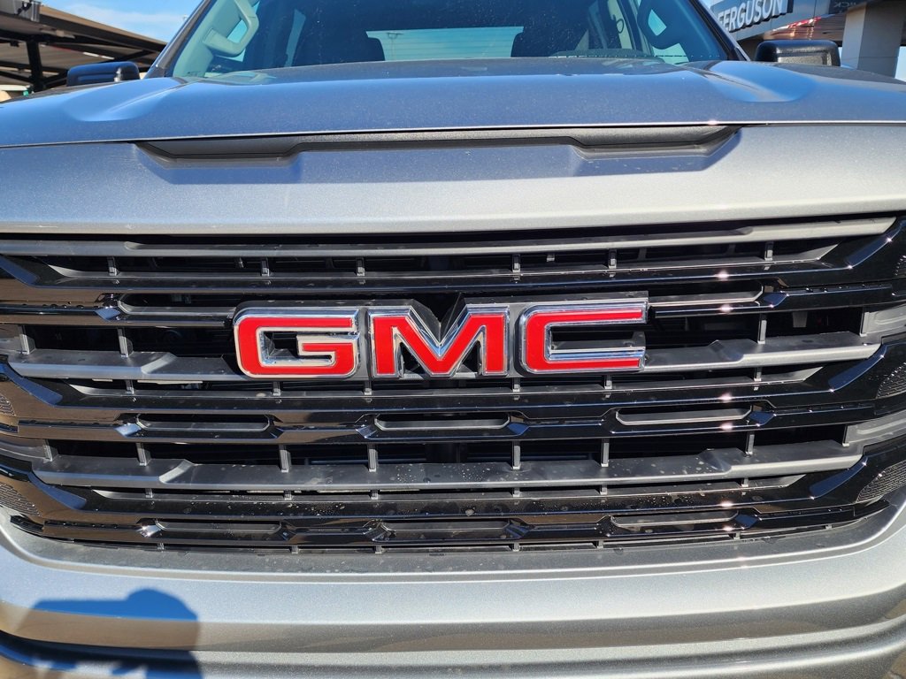 New 2026 GMC Sierra 1500 Elevation image 10