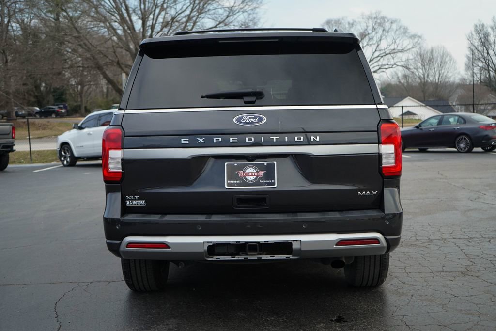 Used 2024 Ford Expedition Max XLT image 12
