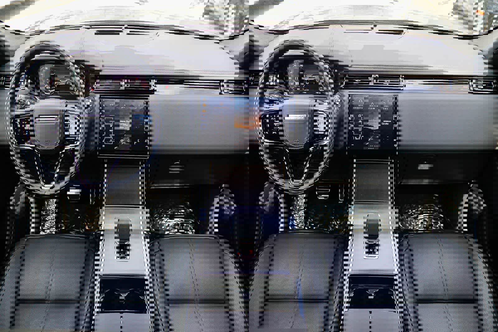 Used 2026 Land Rover Range Rover Velar Dynamic SE image 7