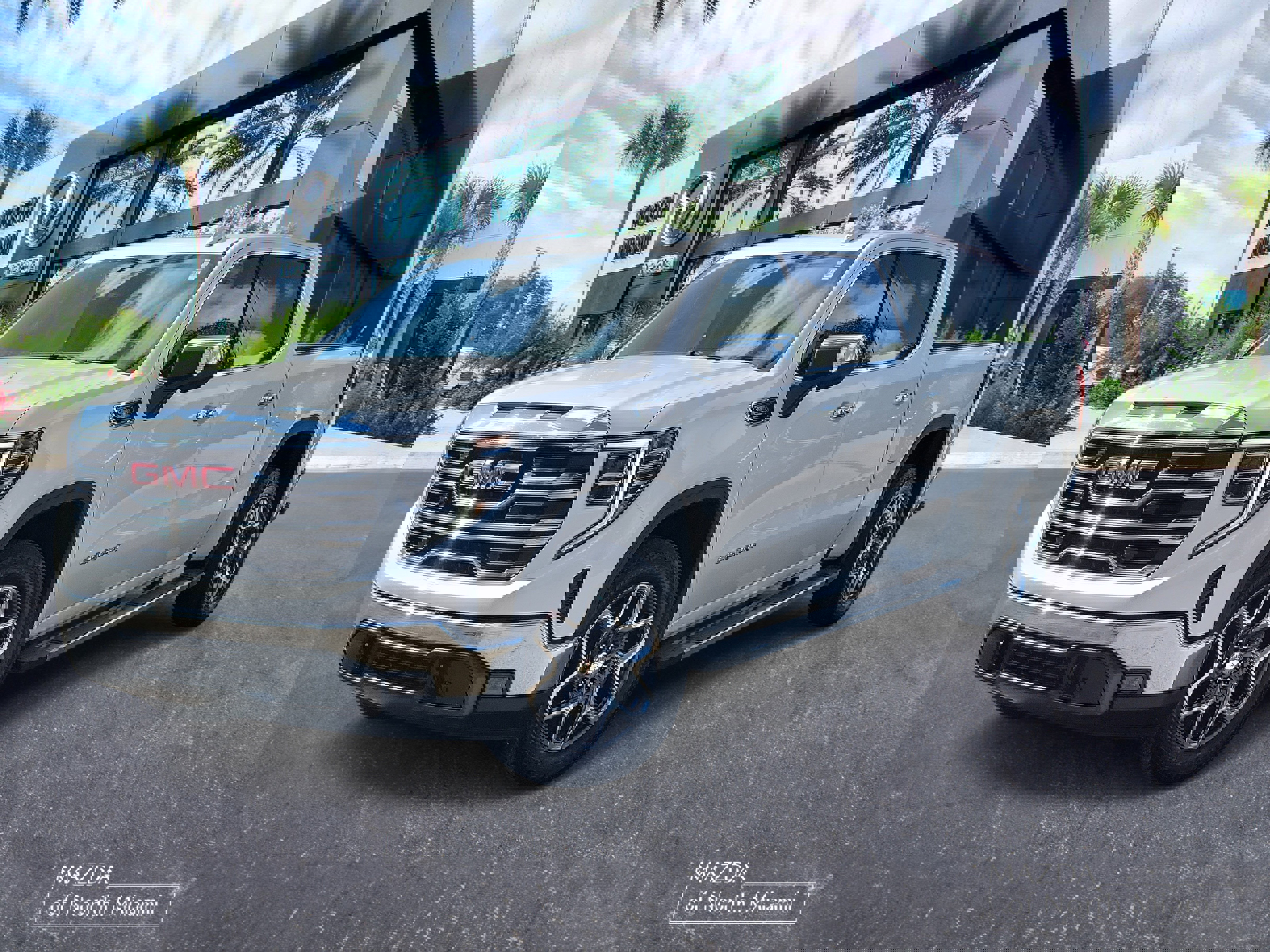 Used 2023 GMC Sierra 1500 SLT w/ SLT Premium Package image 1