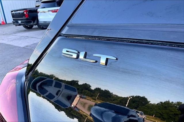 Used 2023 GMC Terrain SLT FWD image 24