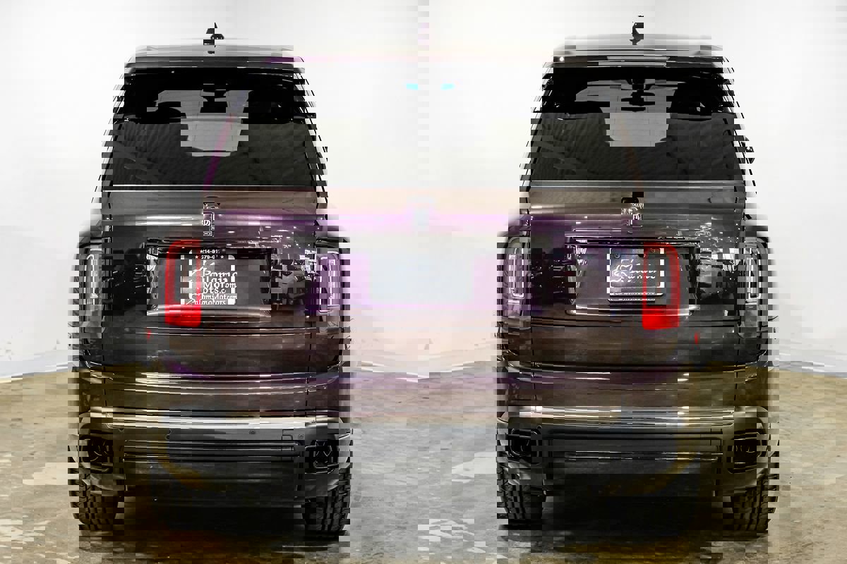 Used 2023 Rolls-Royce Cullinan Black Badge w/ Dark Exterior Package image 8