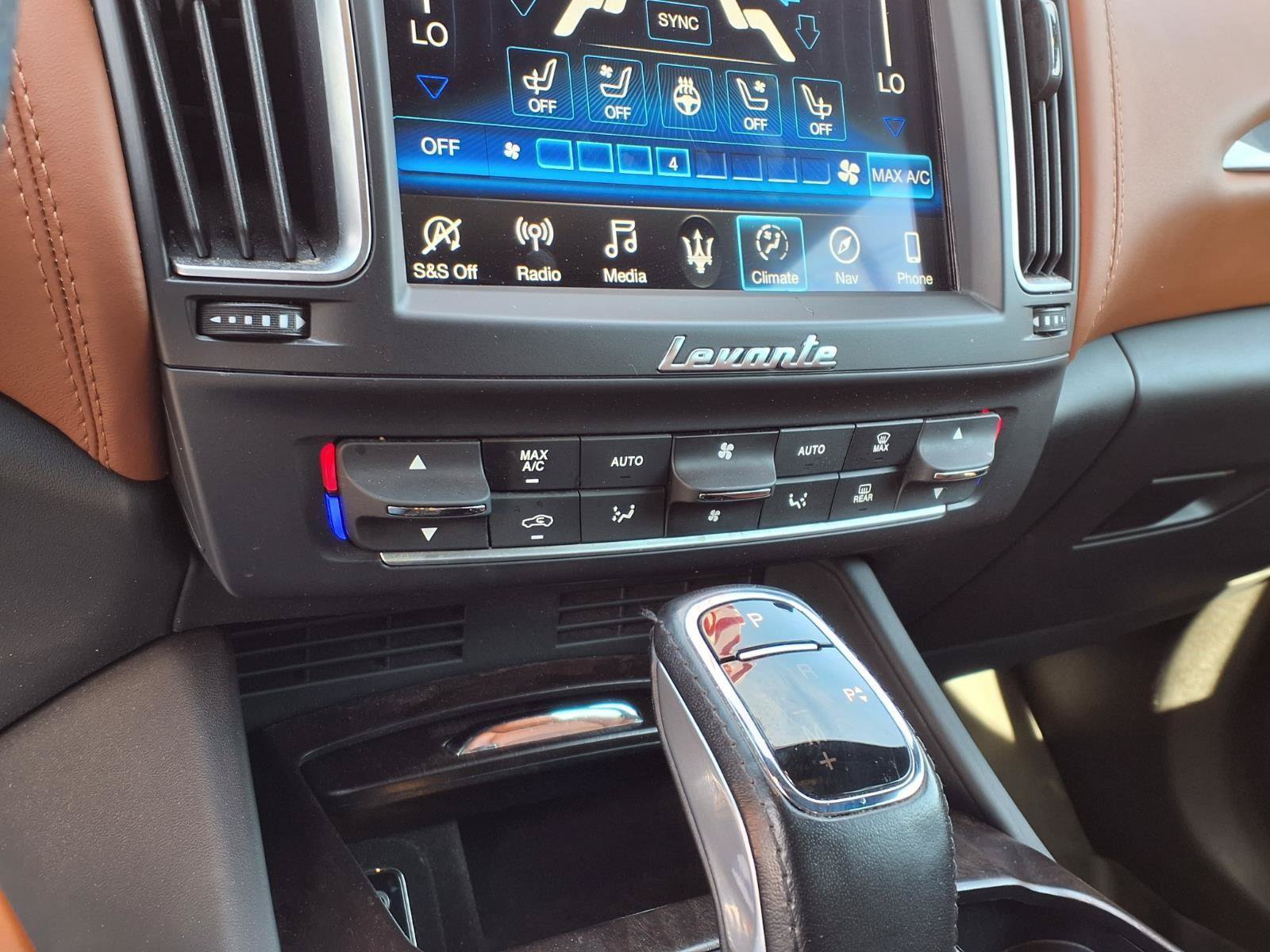 Used 2019 Maserati Levante GTS AWD/4WD image 26