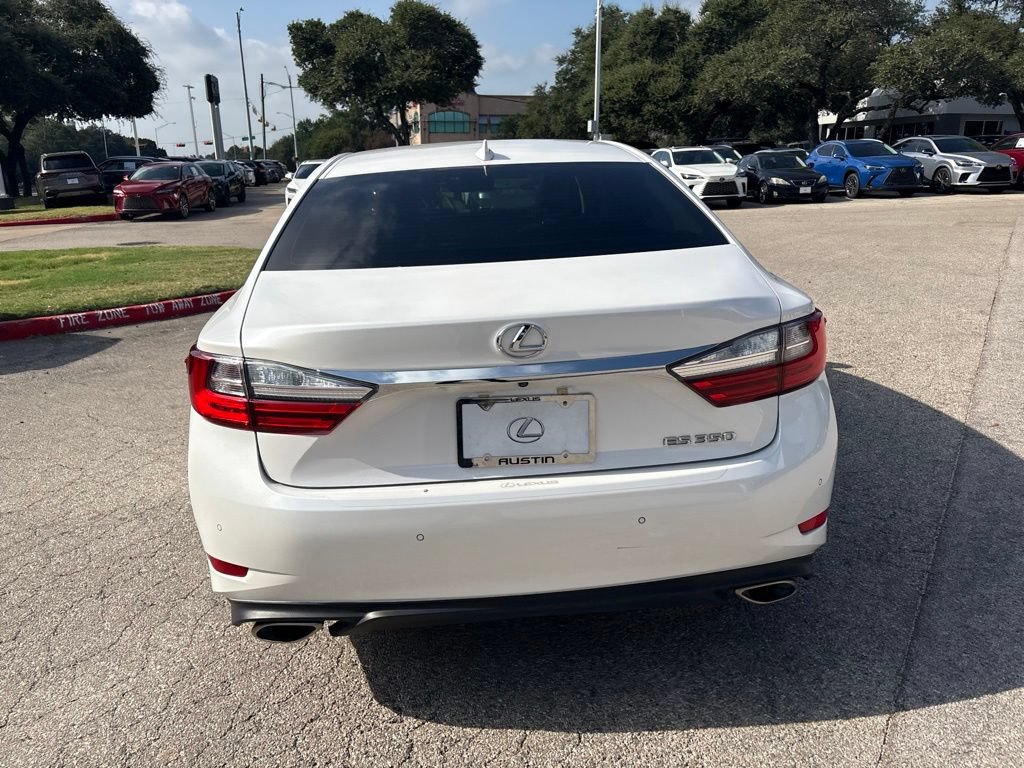 Used 2017 Lexus ES 350 w/ Premium Package FWD image 4