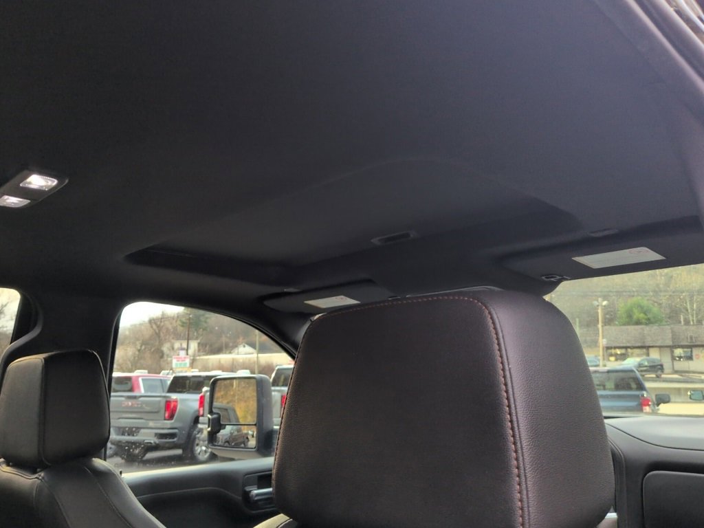 Used 2020 GMC Sierra 2500 AT4 w/ AT4 Premium Package image 22