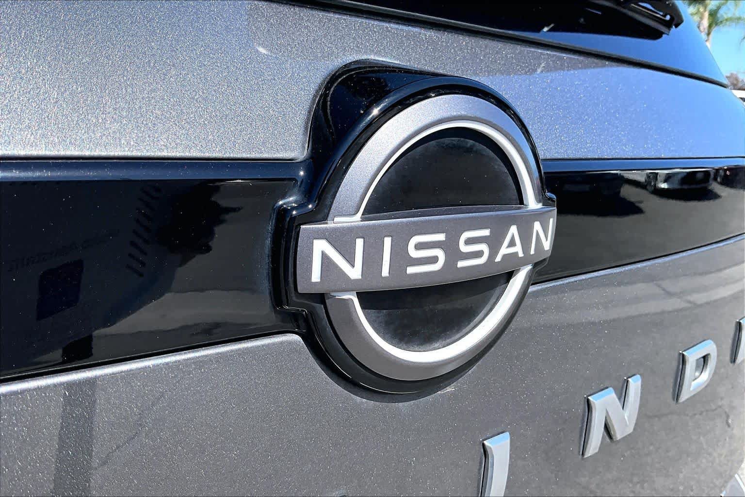 Used 2022 Nissan Pathfinder SL w/ SL Premium Package FWD image 29