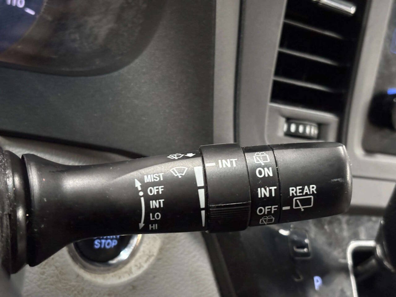 Used 2015 Toyota Sienna XLE FWD image 38