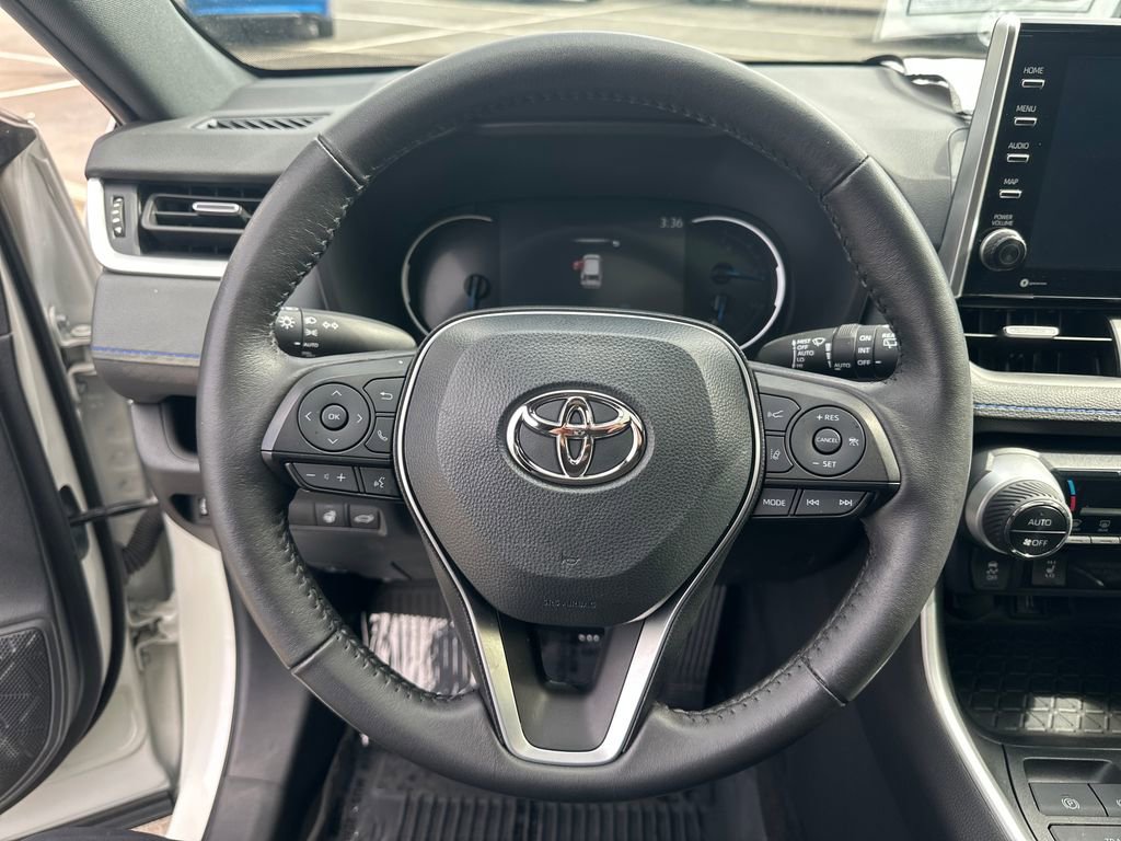 Certified 2022 Toyota RAV4 XSE w/ XSE Grade Weather Package AWD/4WD image 18