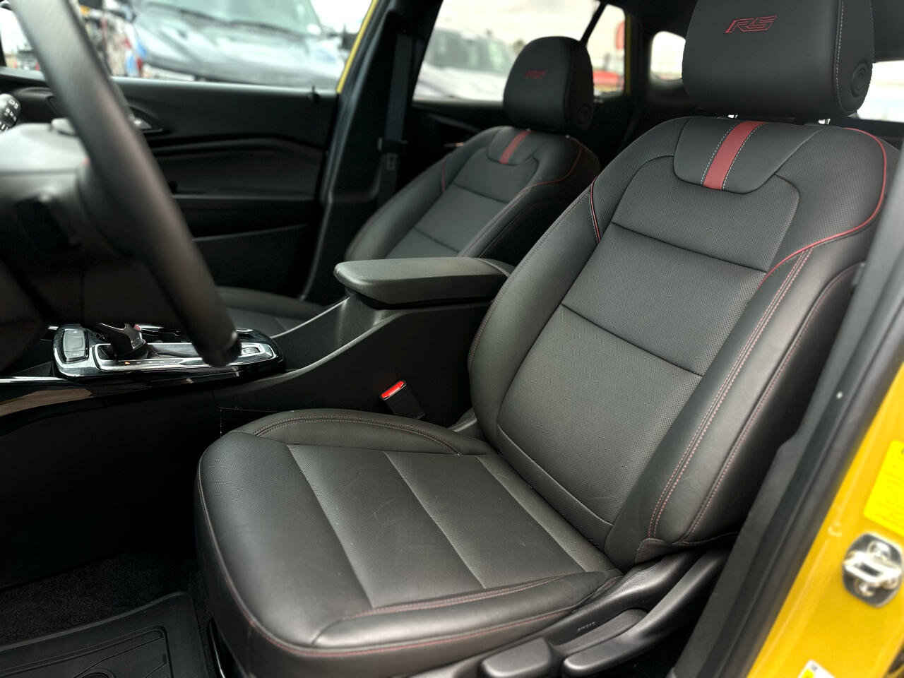 Used 2025 Chevrolet Trax RS w/ Driver Confidence Package image 12