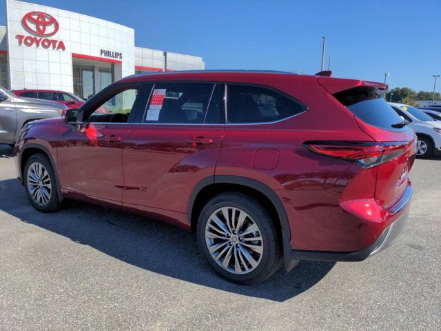 Used 2022 Toyota Highlander Platinum AWD/4WD image 6