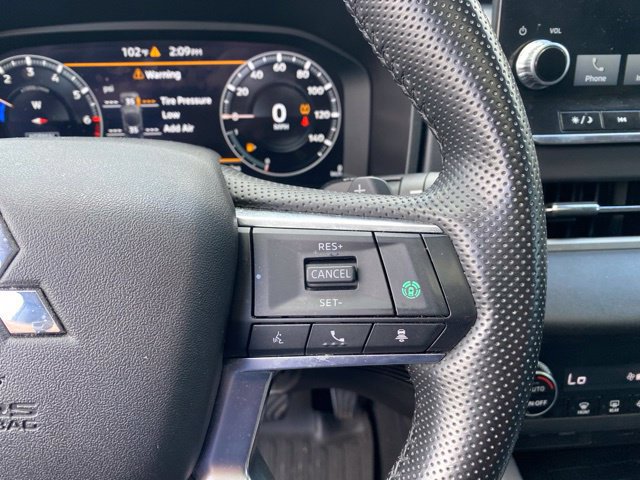 Used 2024 Mitsubishi Outlander SE FWD image 12