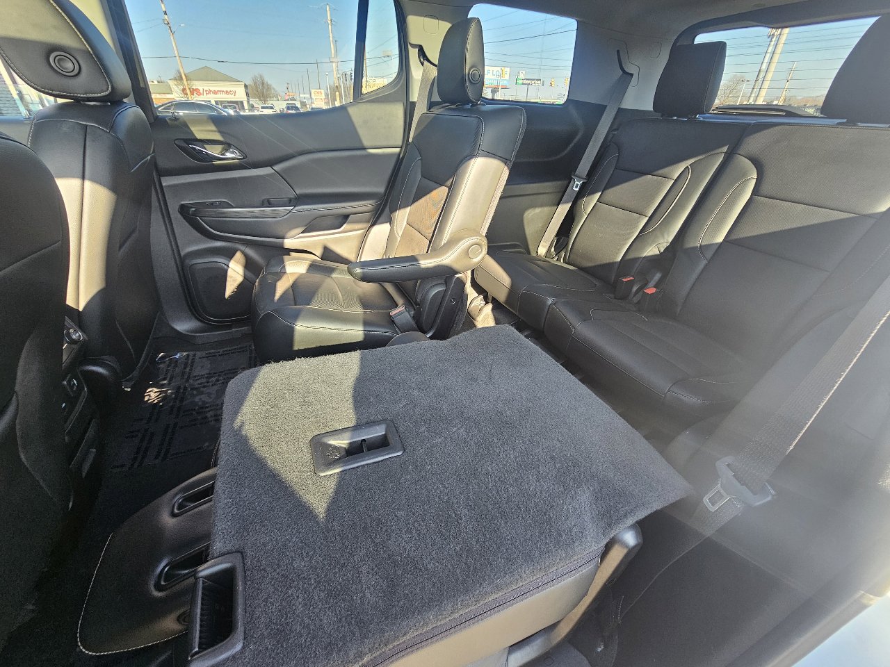 Used 2019 GMC Acadia SLT image 52