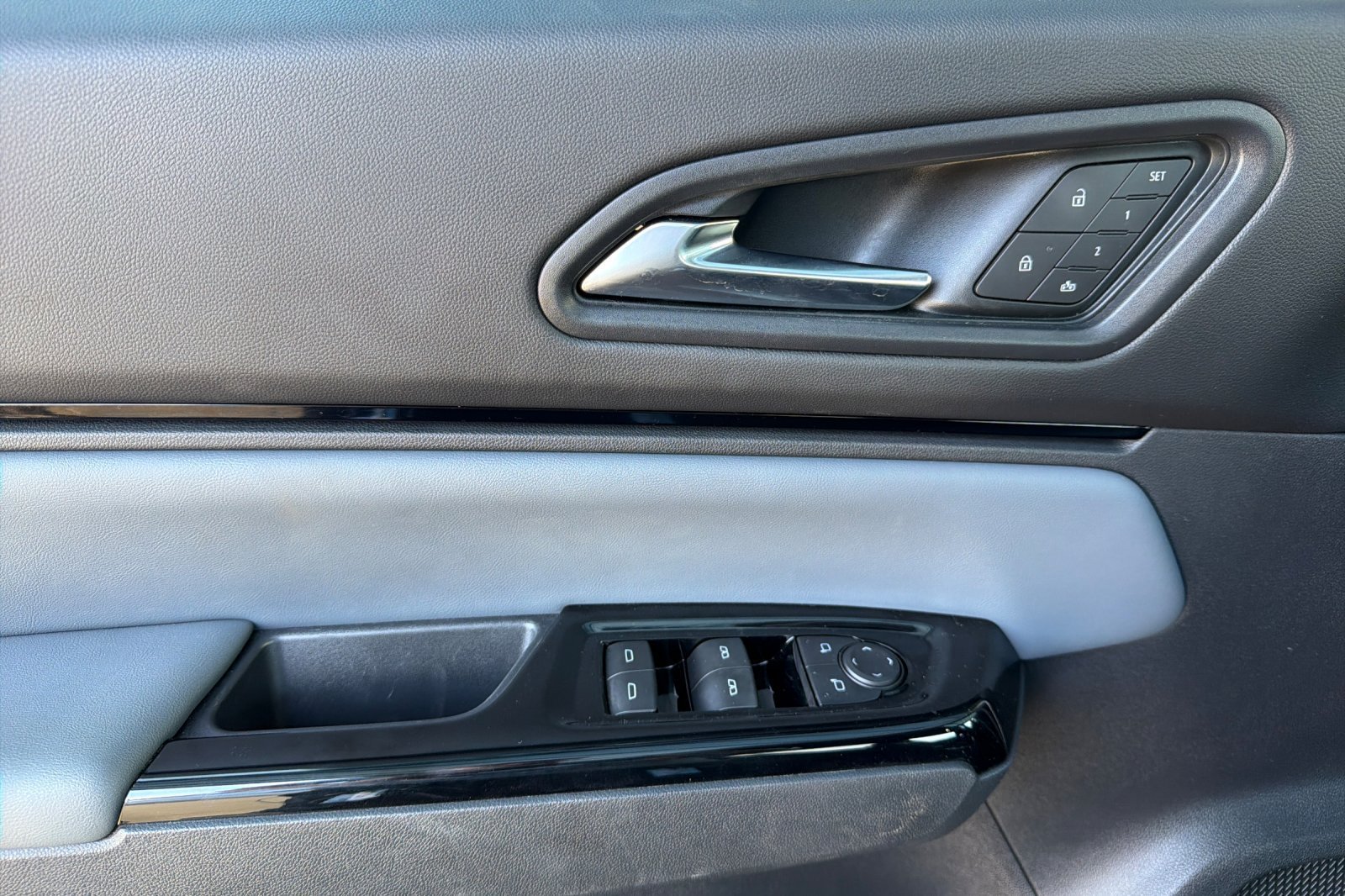 Used 2025 Honda Prologue Touring image 11