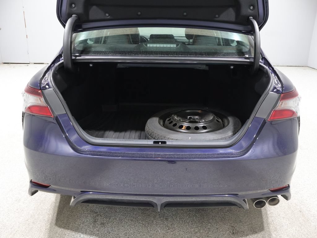 Used 2022 Toyota Camry SE AWD/4WD image 19