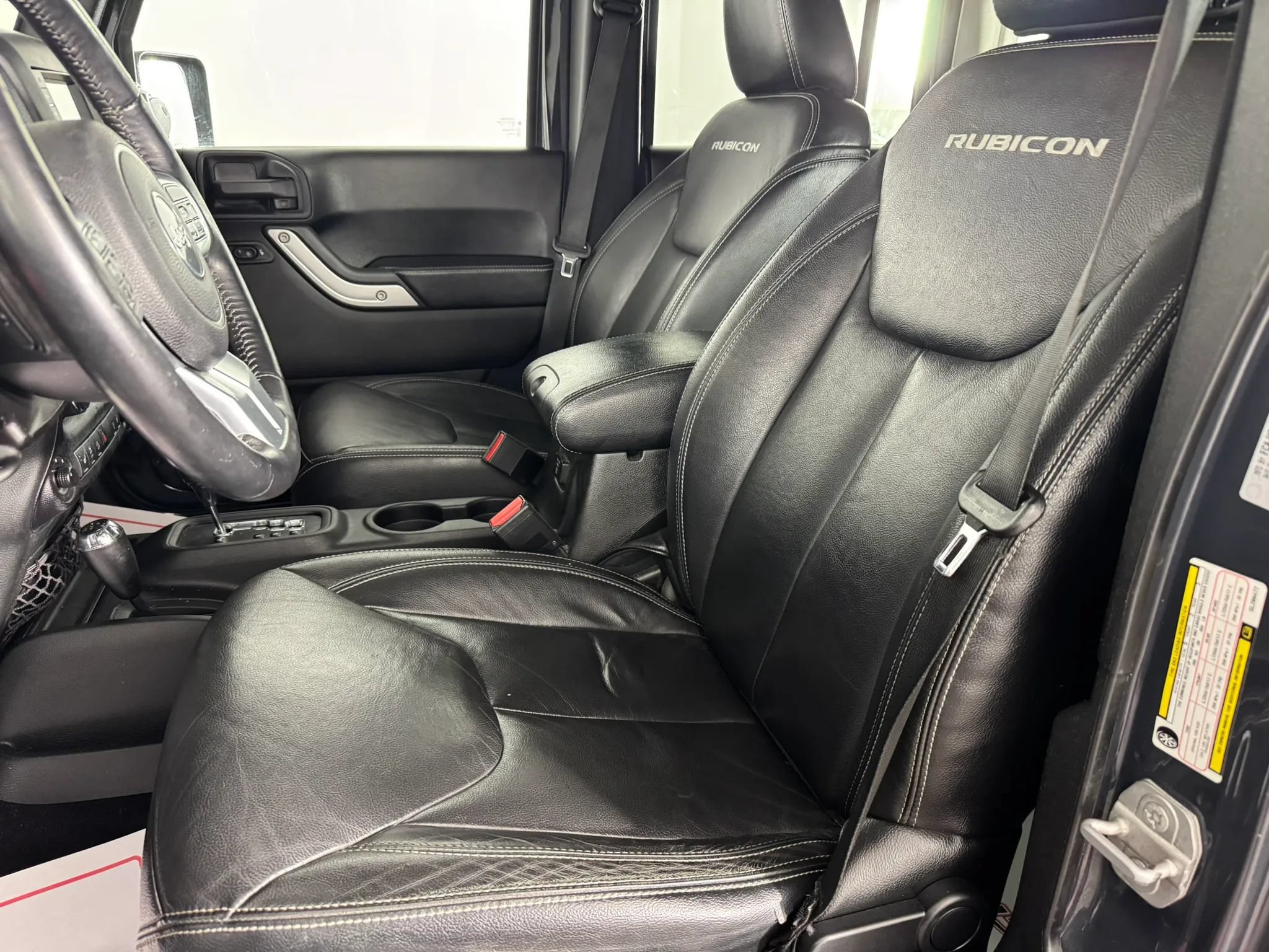 Used 2016 Jeep Wrangler Unlimited Rubicon AWD/4WD image 29