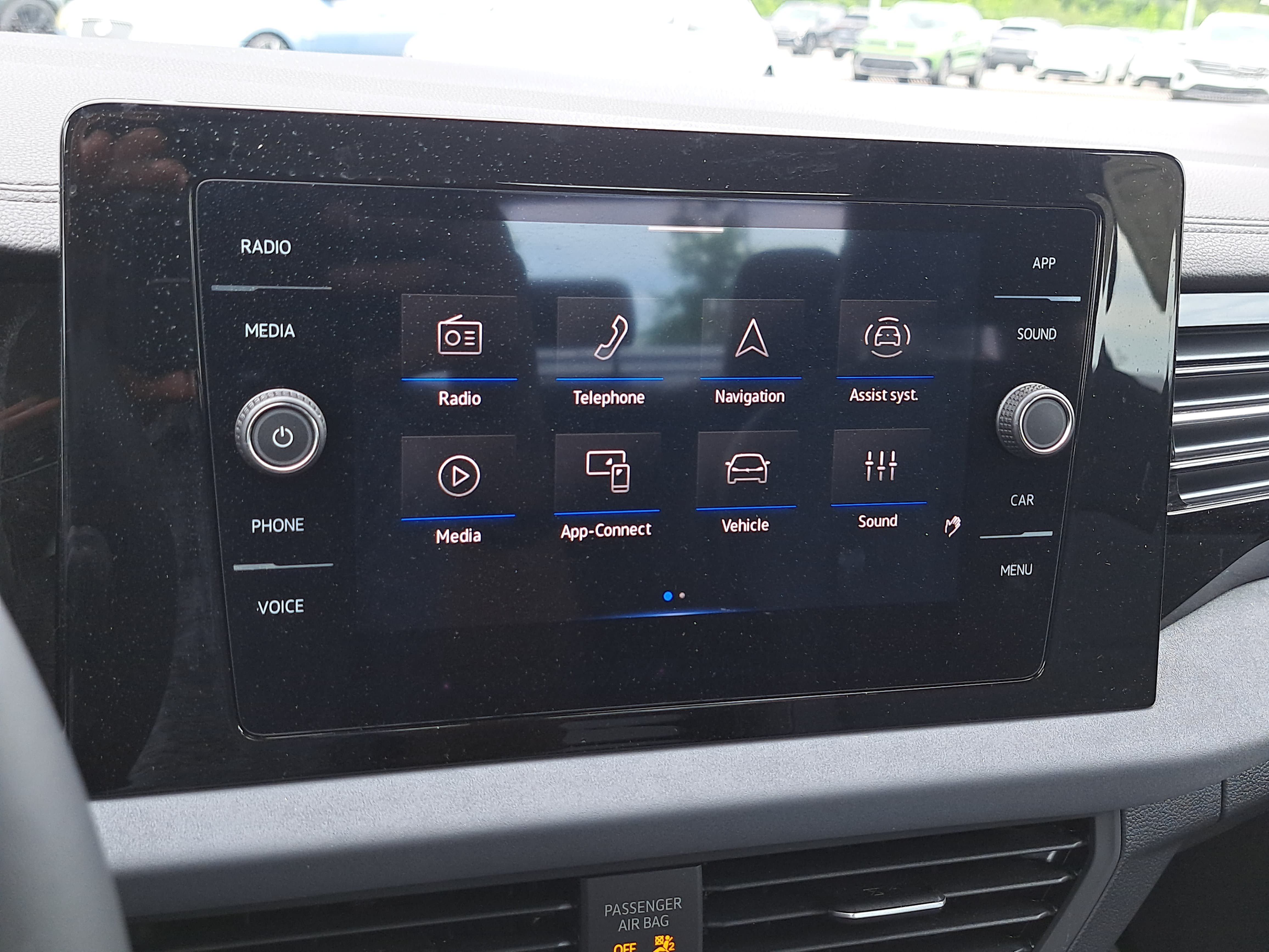 Certified 2025 Volkswagen Jetta SE FWD image 21