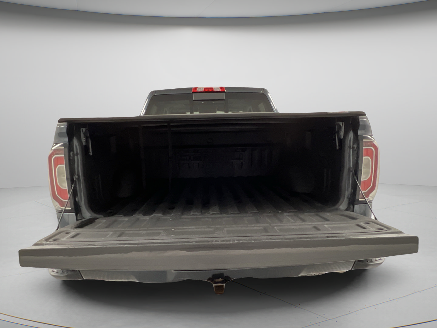 Used 2018 GMC Sierra 1500 Denali AWD/4WD image 37