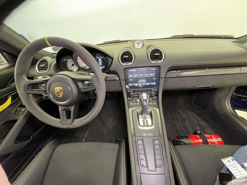 Certified 2022 Porsche 718 Cayman GT4 image 20