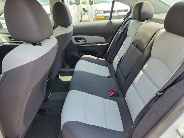 Used 2013 Chevrolet Cruze LS FWD image 25